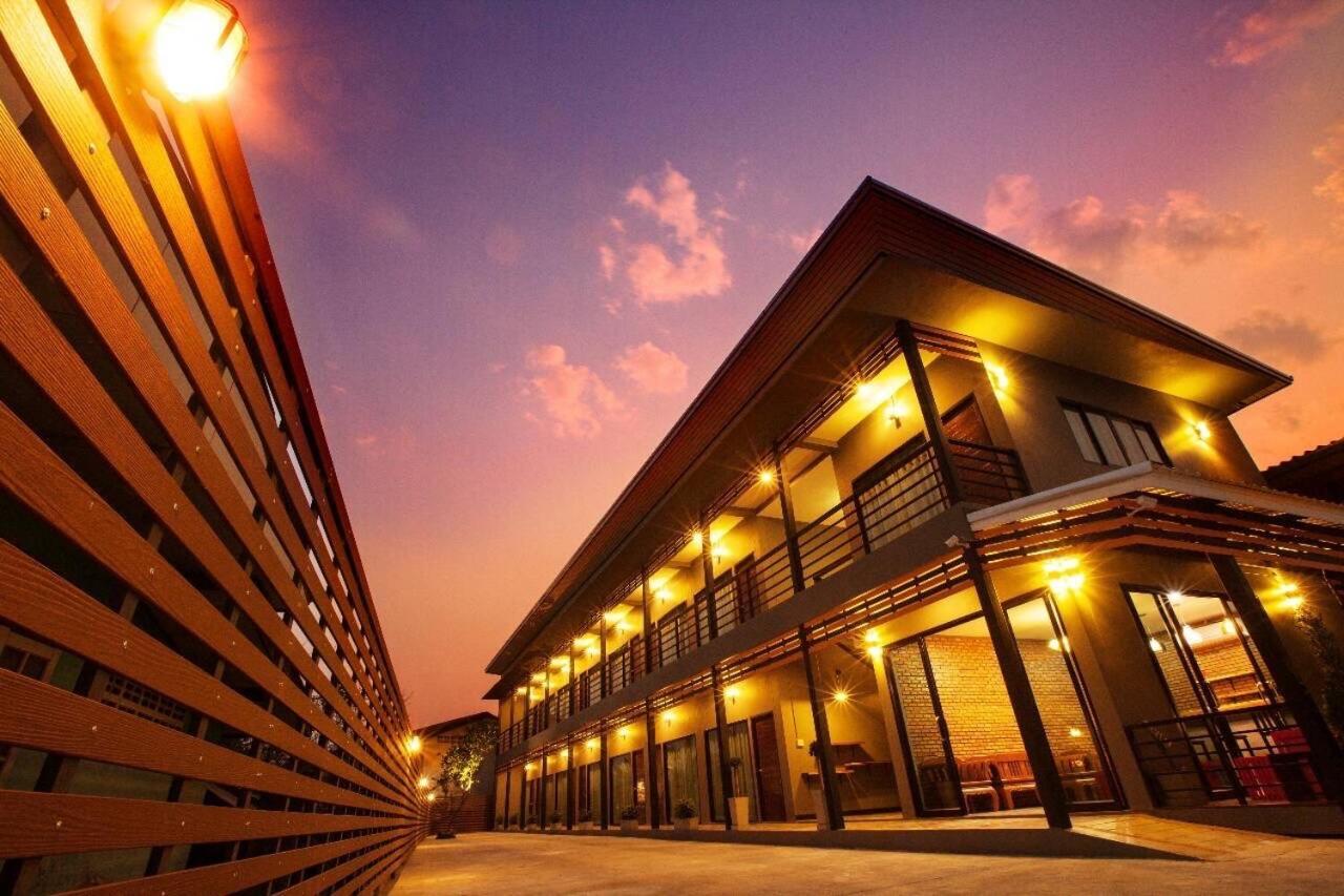 โรงแรมบ้านมะกรูด Baan Ma Grood Hotel Phayao Exteriér fotografie